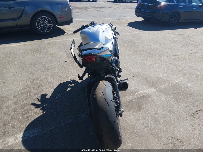 2025 Suzuki Gsx-R1000 VIN: JS1DM11B9S7100131 Lot: 45310939