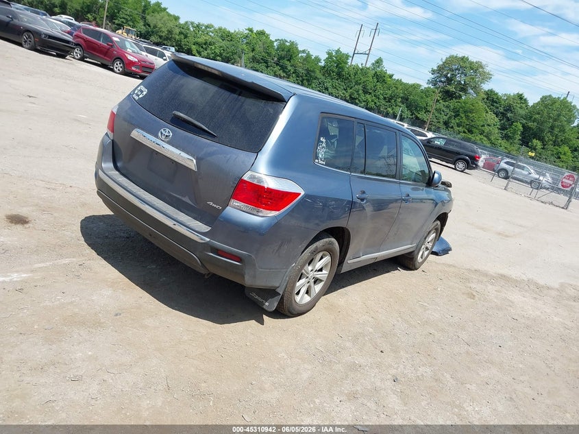 Vin: 5tdbk3eh5ds182607, lot: 45808868, toyota highlander base v6 20134