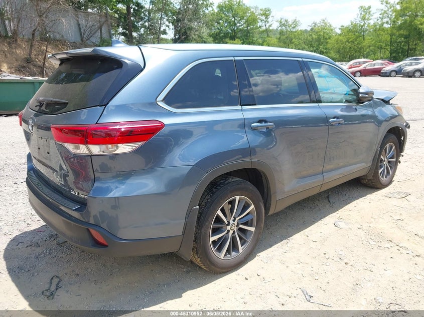 2019 TOYOTA HIGHLANDER auction photo 4