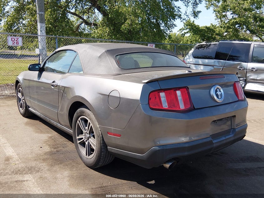 2011 FORD MUSTANG auction photo 3