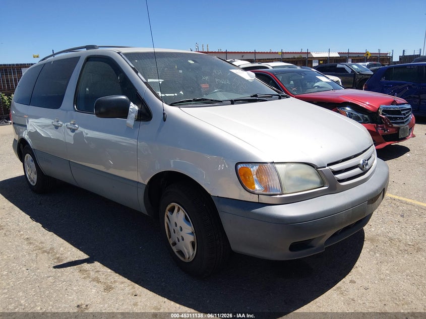 2002 Toyota Sienna