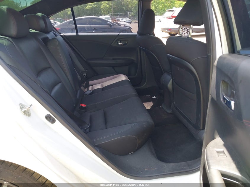 2017 HONDA ACCORD auction photo 8
