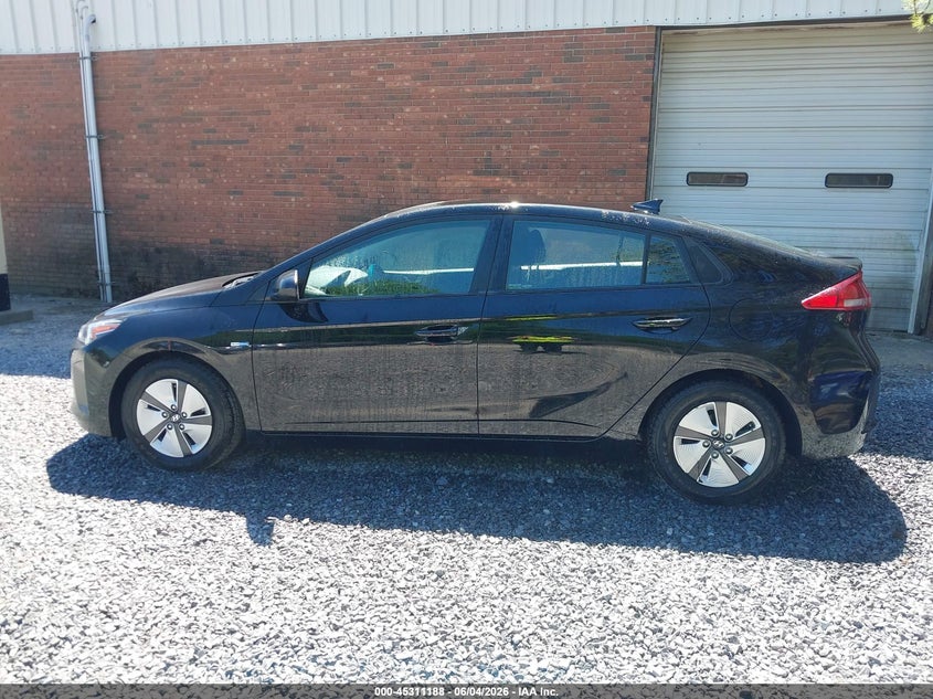 2018 HYUNDAI IONIQ HYBRID BLUE — Фото 15