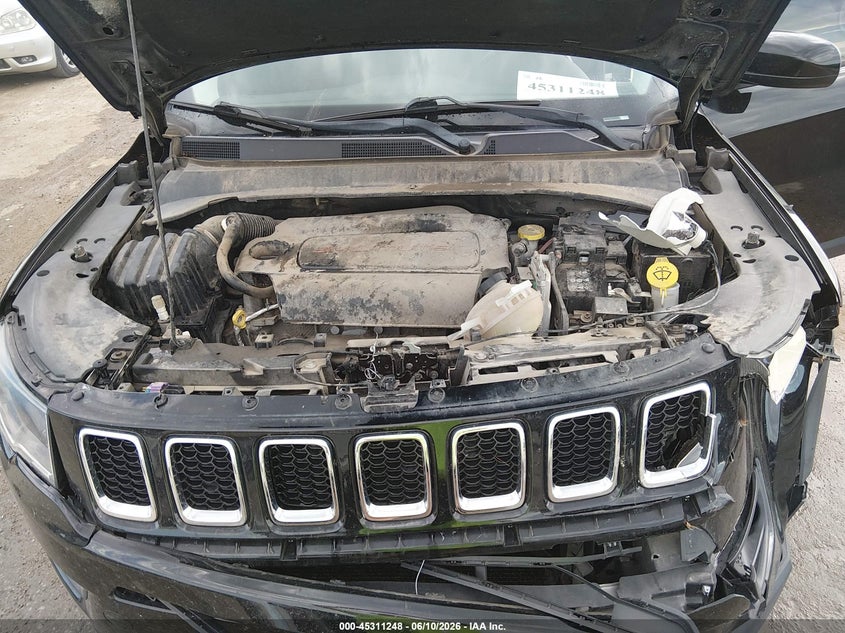 2018 Jeep Compass Latitude 4X4 VIN: 3C4NJDBB0JT256927 Lot: 45311248