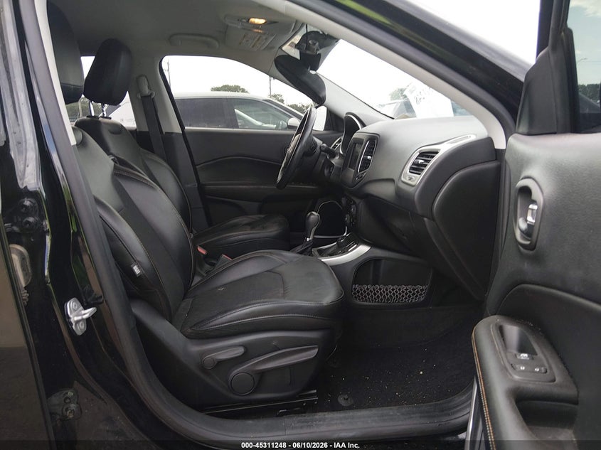 JEEP COMPASS 2018 VIN 3C4NJDBB0JT256927