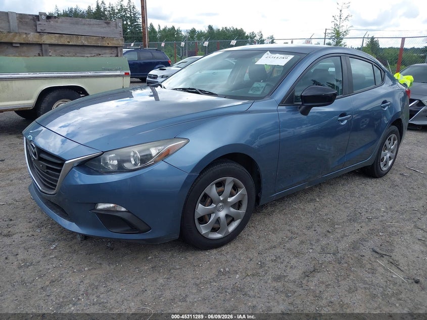 2015 MAZDA MAZDA3 auction photo 2