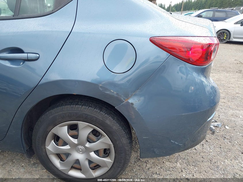 2015 MAZDA MAZDA3 auction photo 6