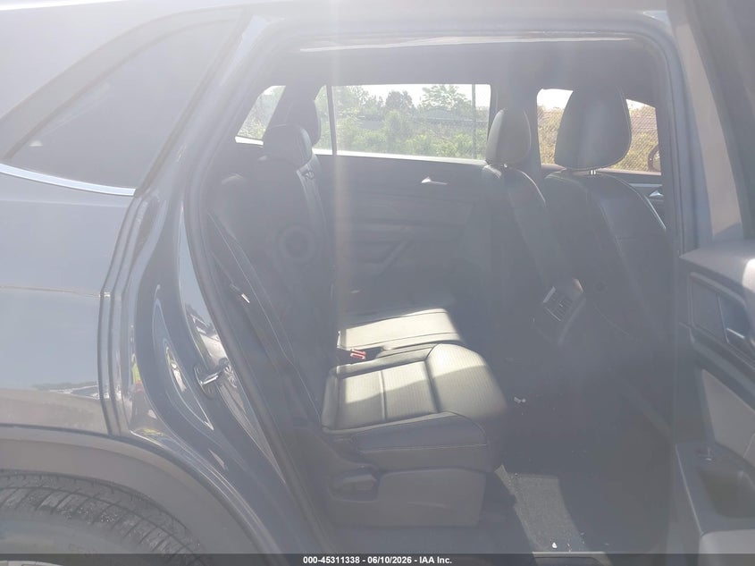 2021 Volkswagen Atlas Cross Sport 2.0T Se W/Technology VIN: 1V2WC2CA3MC221273 Lot: 45311338