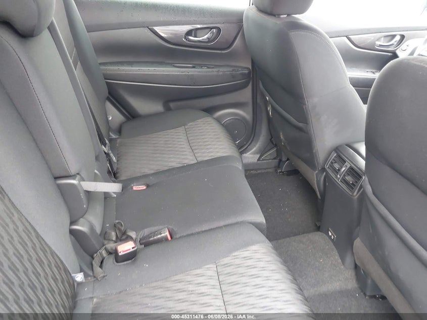 2019 NISSAN ROGUE SV — Photo 8