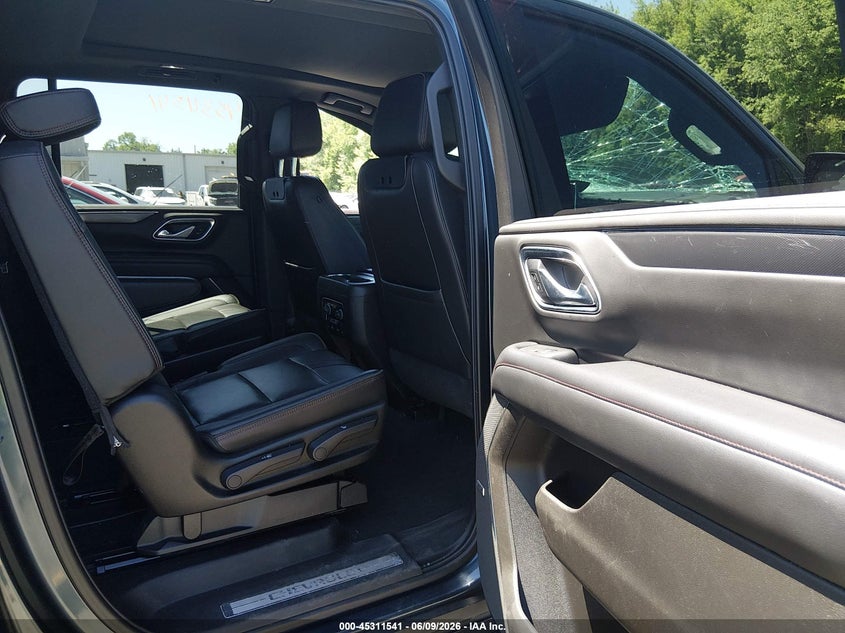 2021 CHEVROLET SUBURBAN 5.3L V-8 DI, VVT, 35(VIN: 1GNSKEKD8MR172575