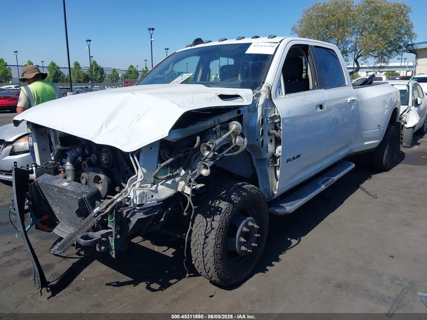 3C63RRHL2KG667972 2019 Ram 3500 Big Horn  4x4 8' Box photo 1