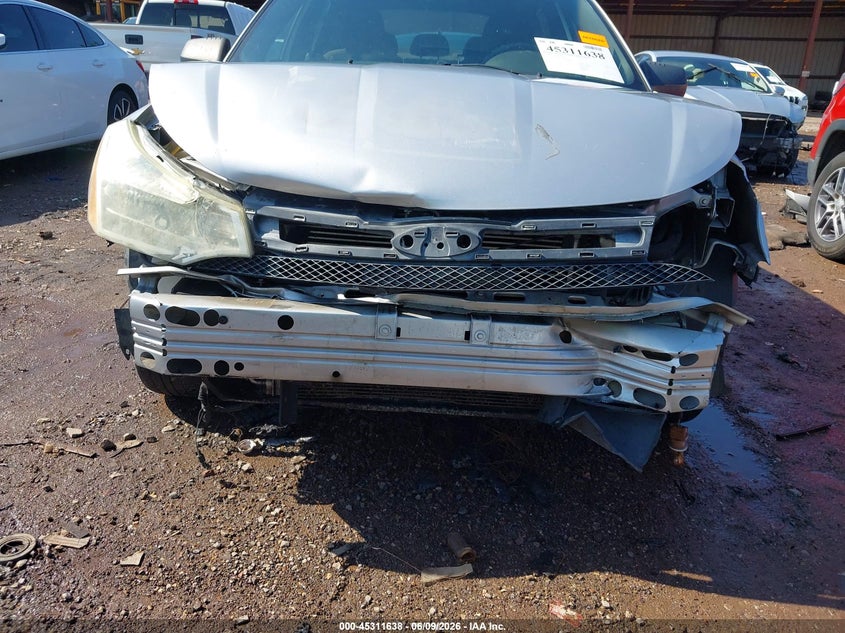 2010 FORD FOCUS auction photo 6