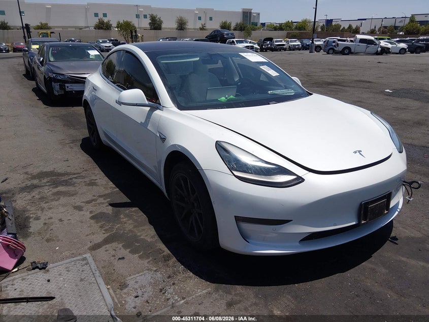 AtlanticExpress - Tesla Model 3
