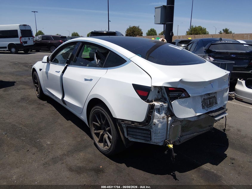 AtlanticExpress - Tesla Model 3