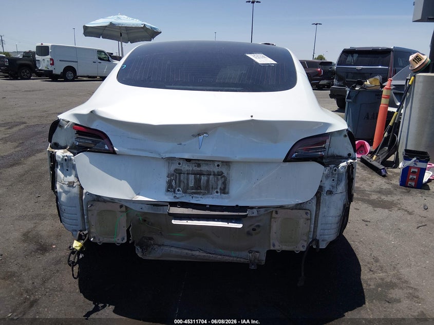 AtlanticExpress - Tesla Model 3