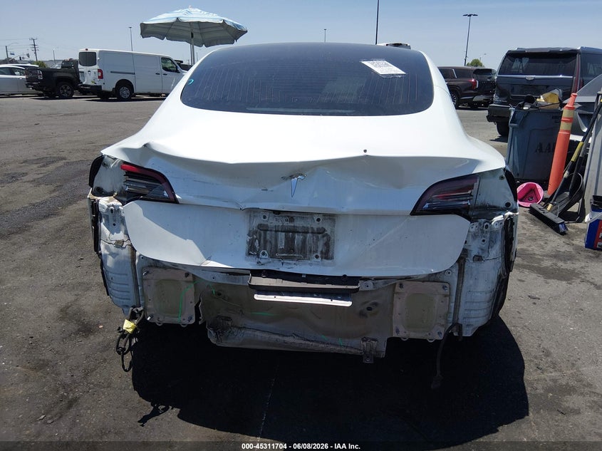 AtlanticExpress - Tesla Model 3