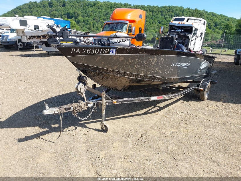 2015 STARCRAFT STARWELD auction photo 2