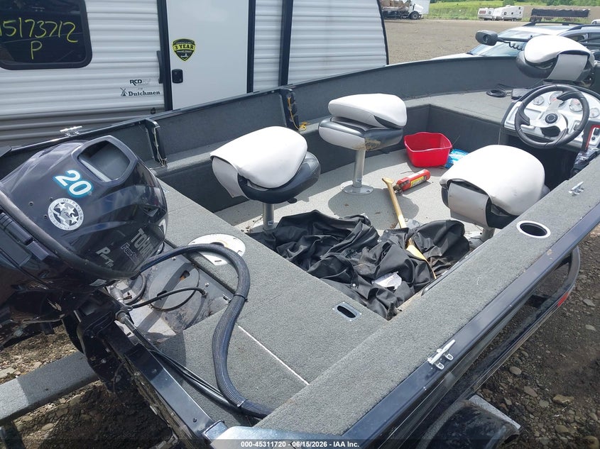 2015 STARCRAFT STARWELD auction photo 5