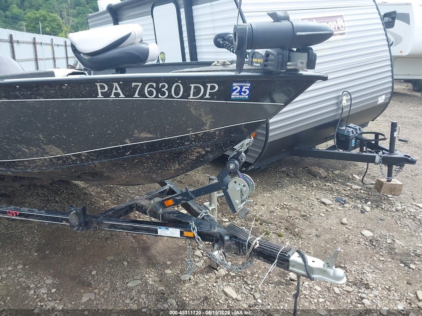 2015 STARCRAFT STARWELD auction photo 6