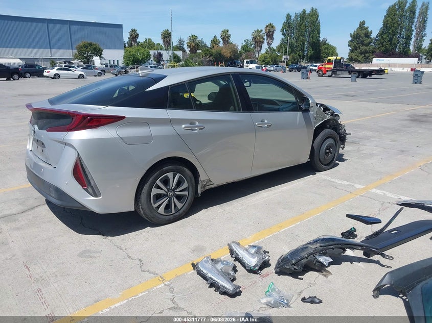 Vin: jtdkarfp0h3063978, lot: 45809703, toyota prius prime advanced 20174