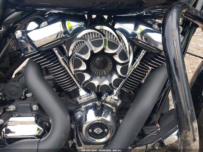 2018 Harley-Davidson Flhx Street Glide VIN: 1HD1KBC11JB653259 Lot: 45312045