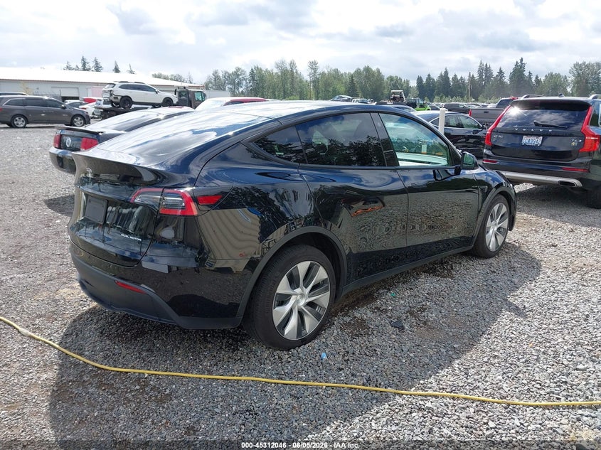 Vin: 5yjygdee1mf105938, lot: 45809972, tesla model y long range dual motor all-wheel drive 20214