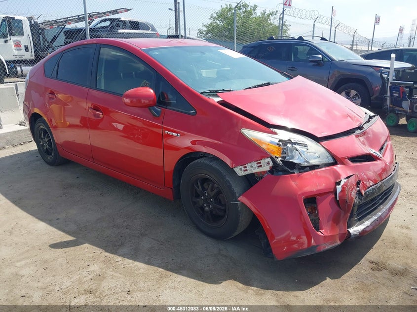 Vin: jtdkn3duxf0470652, lot: 45810009, toyota prius two 2015 img_1