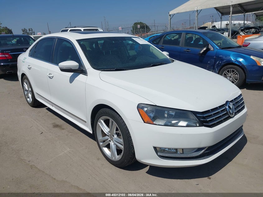 Vin: 1vwcn7a33ec052127, lot: 45810029, volkswagen passat 2.0l tdi sel premium 2014 img_1