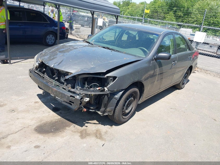 2005 Toyota Camry Le 4T1BE32K35U593665 photo 1