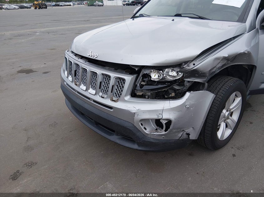 2016 Jeep Compass Latitude VIN: 1C4NJDEB5GD691095 Lot: 45312178