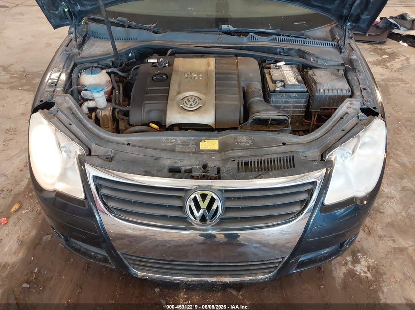 2008 Volkswagen Eos Komfort/Turbo VIN: WVWBA71F88V017970 Lot: 45312219