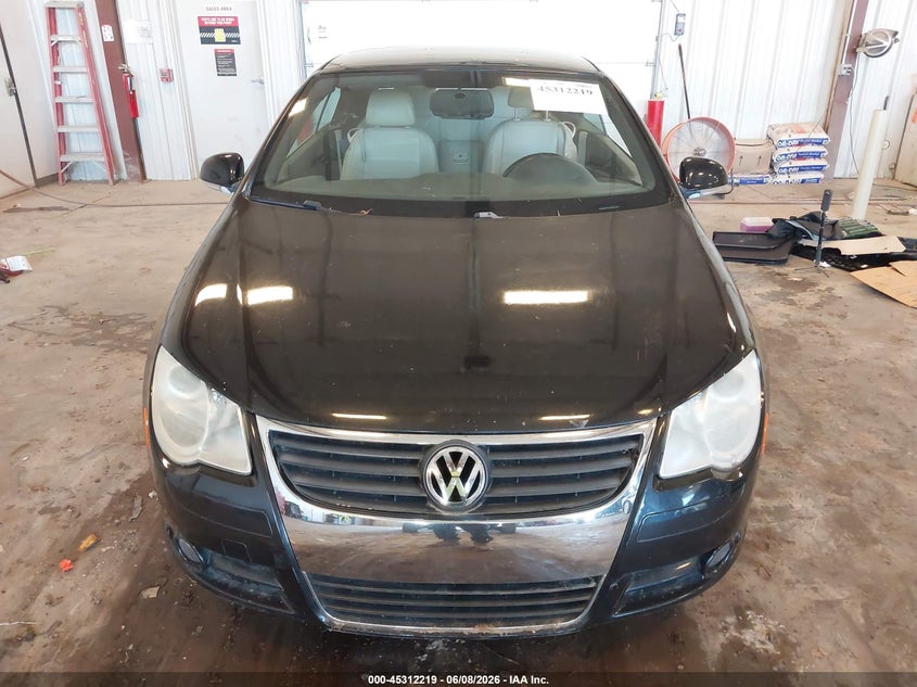 2008 Volkswagen Eos Komfort/Turbo VIN: WVWBA71F88V017970 Lot: 45312219