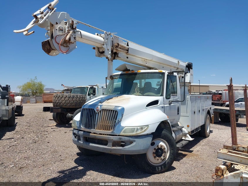 3HAMMAAN9DL093272 2013 International 4000 4300 white