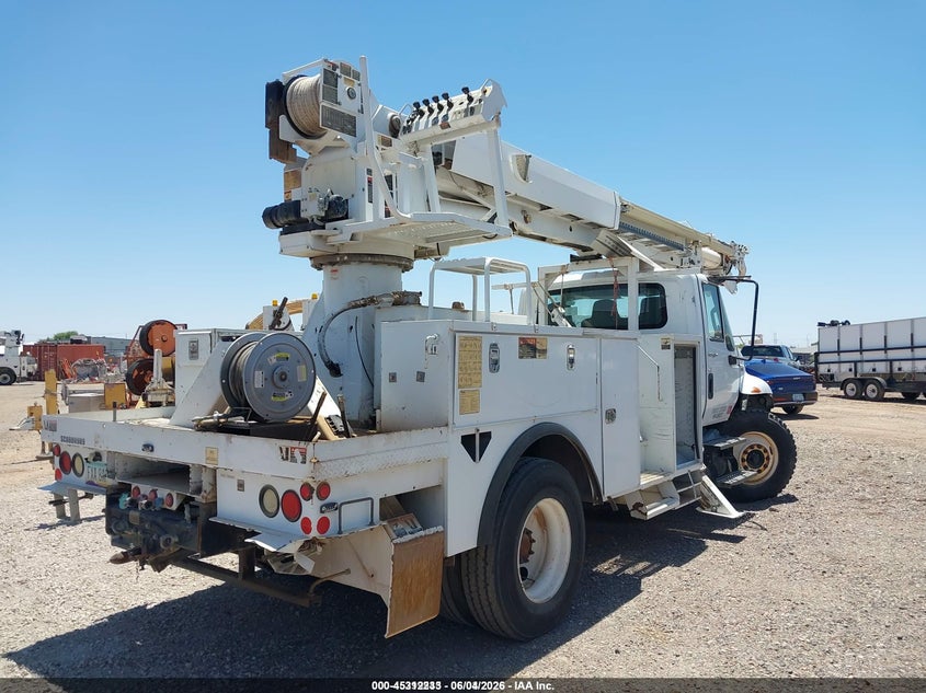 3HAMMAAN9DL093272 2013 International 4000 4300 white