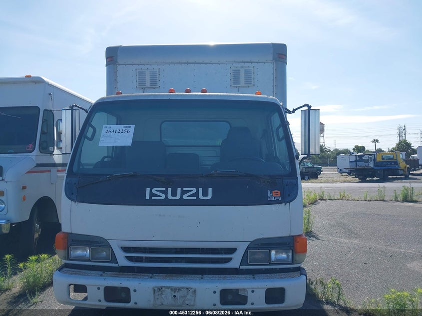 1998 Isuzu Npr VIN: 4KLB4B1R3WJ001135 Lot: 45312256