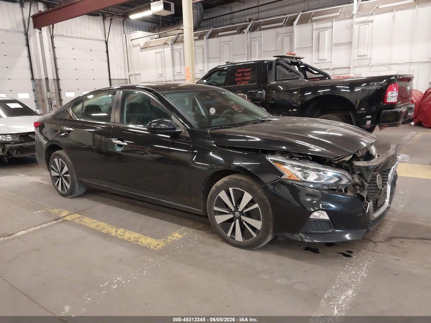 2021 NISSAN ALTIMA auction photo 1