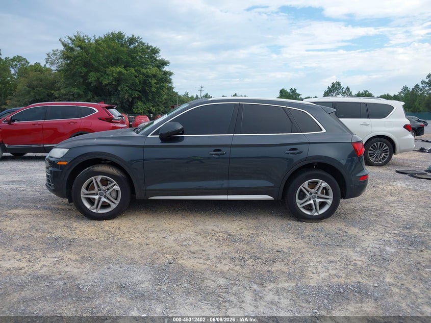 2018 Audi Q5 2.0T Premium/2.0T Tech Premium VIN: WA1BNAFY2J2019291 Lot: 45312402