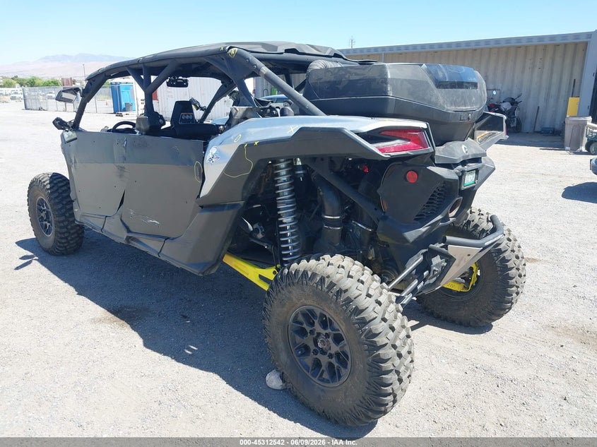 2018 CAN-AM MAVERICK X3 MAX auction photo 3