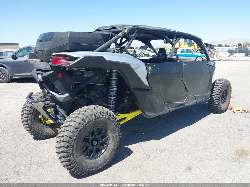 2018 CAN-AM MAVERICK X3 MAX auction photo 4