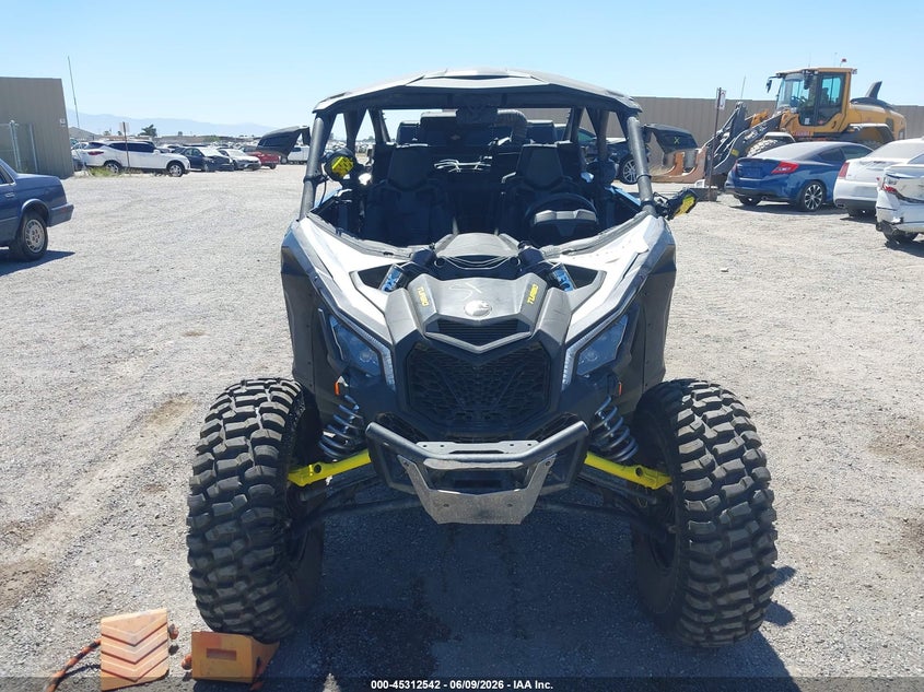 2018 CAN-AM MAVERICK X3 MAX auction photo 5