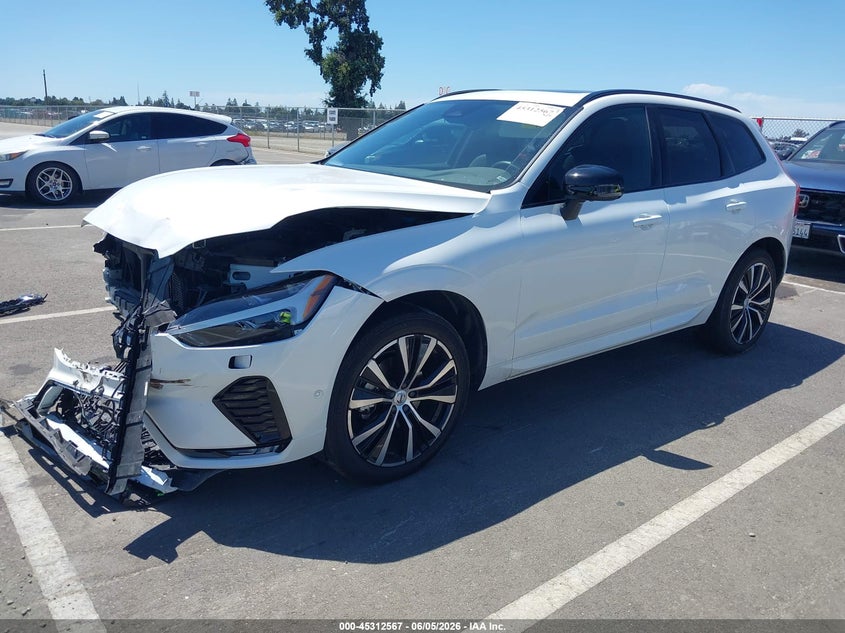Vin: yv4l12rl7r1739289, lot: 45810493, volvo xc60 b5 plus dark theme 20242