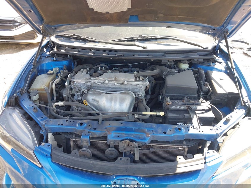 JTKJF5C79E3084374 2014 Scion Tc 2.5 blue