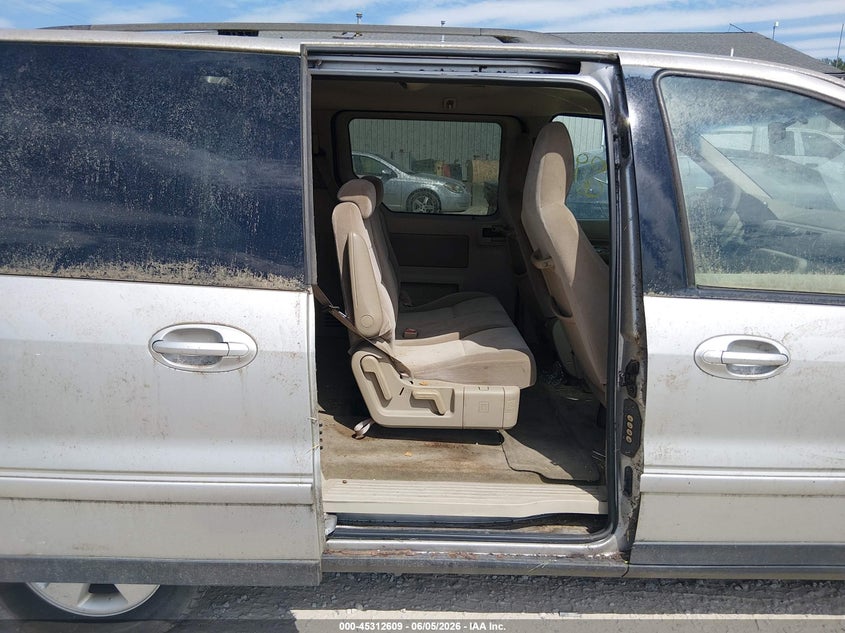2004 FORD FREESTAR auction photo 8