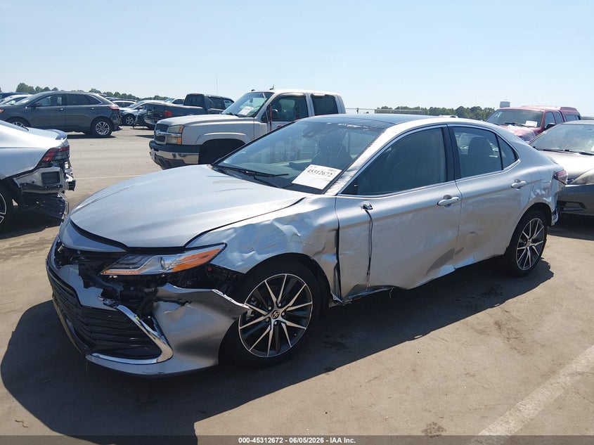 Vin: 4t1fz1ak6ru097227, lot: 45810599, toyota camry xle v6 20242