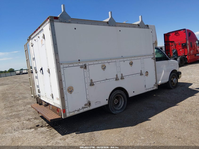 2005 GMC SAVANA CUTAWAY auction photo 4