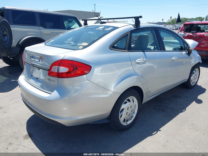 2013 FORD FIESTA auction photo 4
