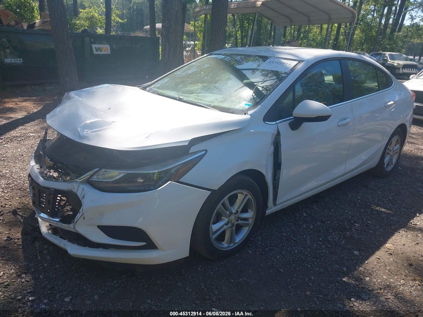 1G1BE5SM0J7217122 2018 Chevrolet Cruze Lt Auto photo 1