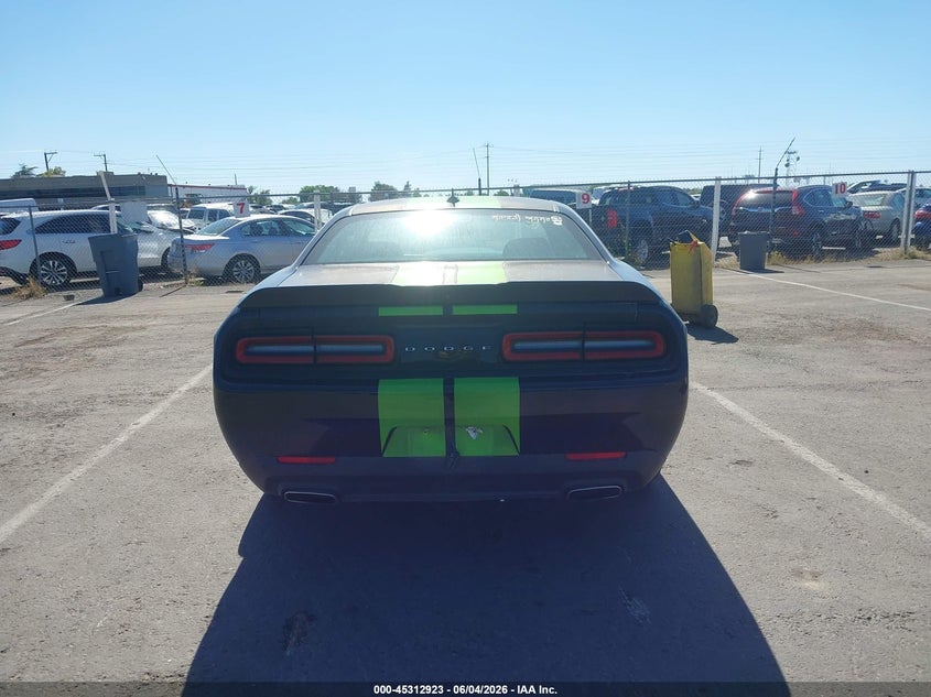 DODGE CHALLENGER - zdjęcie 16