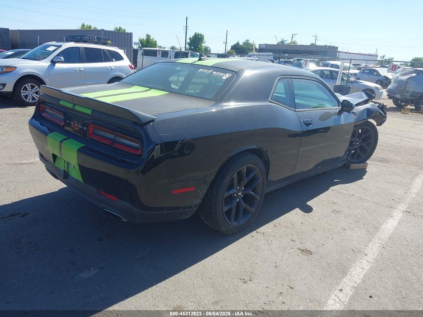 DODGE CHALLENGER - zdjęcie 4