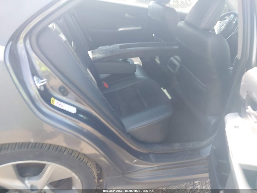 2012 TOYOTA CAMRY auction photo 8